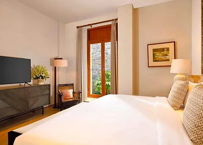 Wooden House 10 Bedroom Amazing View Ir117a *
